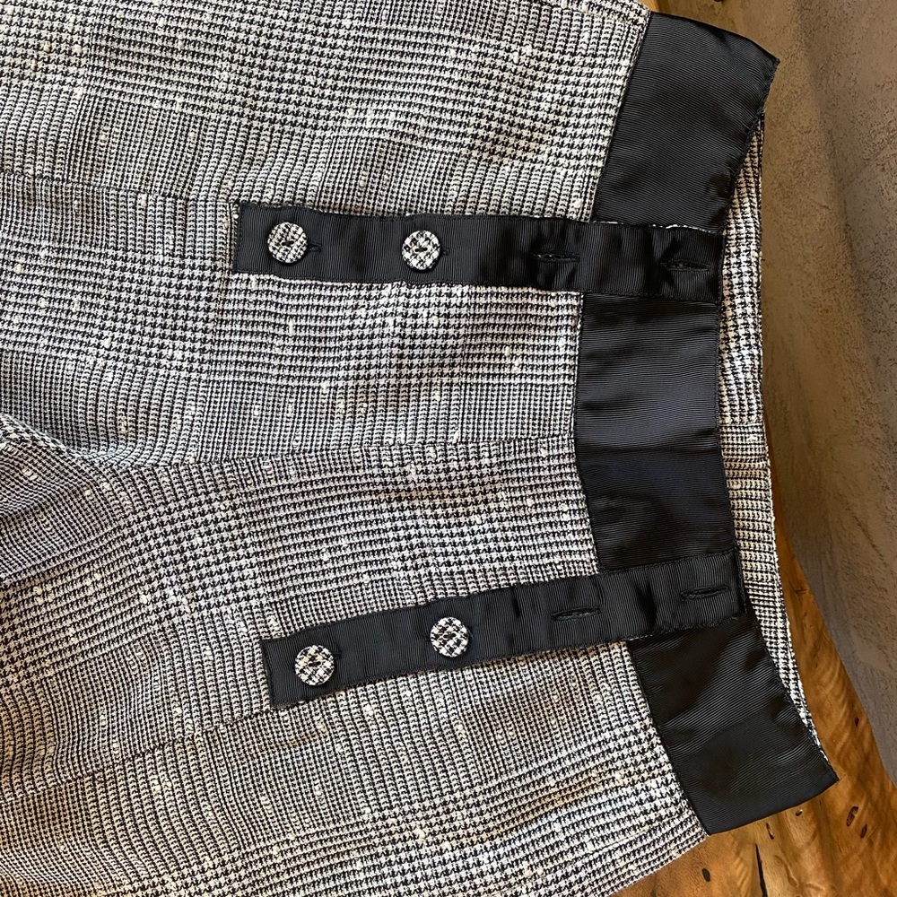 House of Harlow 1960 checkered pants in black and white..